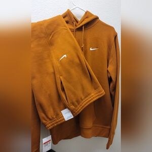 Nike Sweat Suit